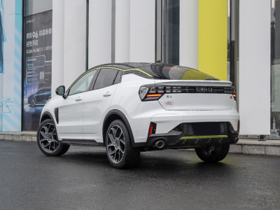 Lynk&Co 05 Фото №6